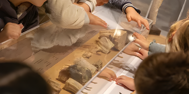 Animation "Les anim'os préhistoriques", pour les 6-9 ans, musée de Préhistoire, Saulges