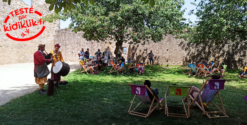 Garden Party au château de Ste Suzanne, les kidireporters remontent le Temps jusqu'au Moyen-Âge