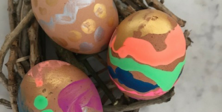 DIY : On décore des œufs pour Pâques
