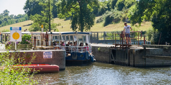 Croisière-promenade à bord du bateau "La Meduana", Mayenne