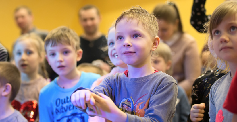 Spectacle "Papier", pour les tout-petits, la Bib, Laval