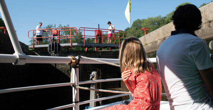 Croisière et déjeuner au bord de l'eau, bateau "La Meduana" sur la Mayenne