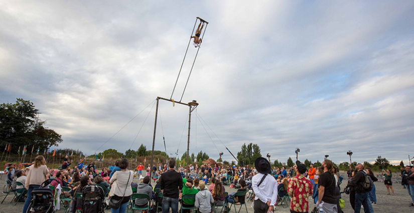 L'été fantastique : spectacle "la balançoire géante", en famille, Laval