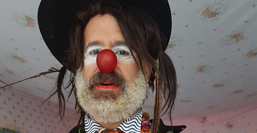 ©Label Brut "Comment je suis devenu toi", spectacle de clown en famille, Loiron-Ruillé