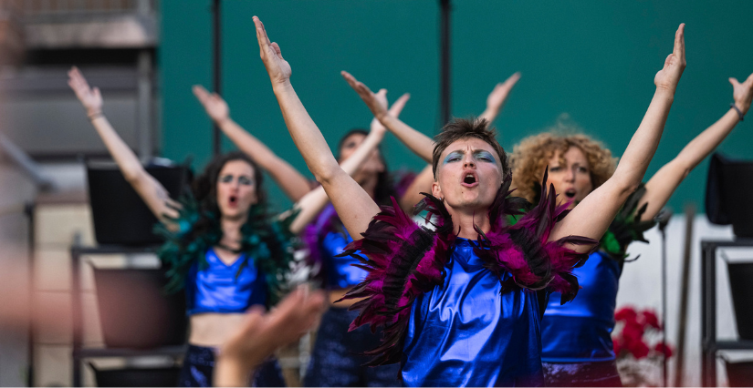 "Superbe(s)", danse participative en famille avec le Théâtre des 3 Chênes à Loiron-Ruillé