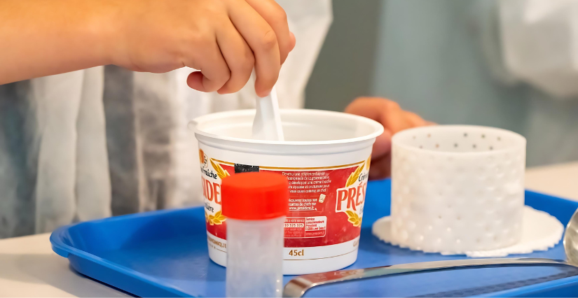 Atelier famille "Apprenti fromager", enfant de 5 à 12 ans, à La Cité du Lait, Laval