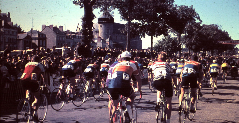 Exposition "À bicyclette, un tour à Laval", L'Été Fantastique, en famille, Théâtre de Laval