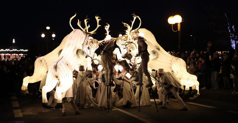 Noël à Mayenne : La parade amoureuse, en famille