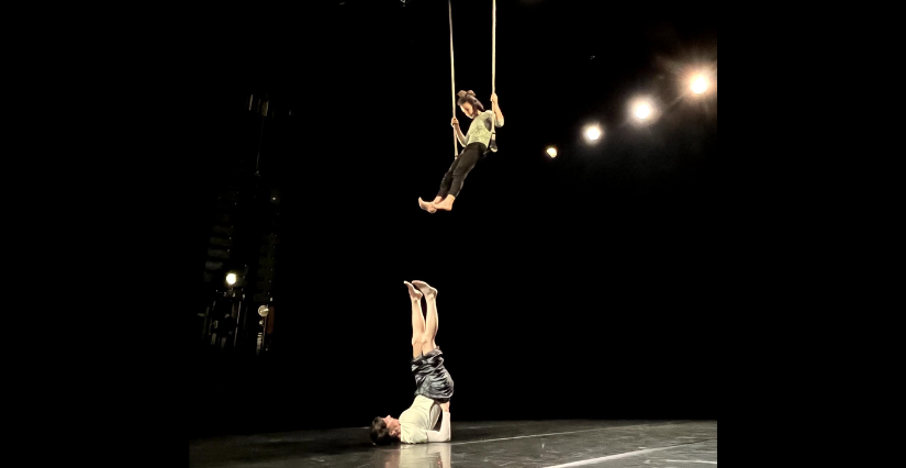Danse trapèze "En haut en bas", A partir de 6 ans, Festival Aire de jeunesse(s), Château-Gontier