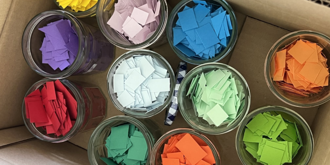 Atelier mosaïque de papiers, en famille, les jardins des Arcis, Meslay-du-Maine