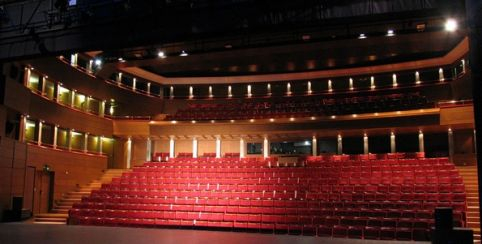 Saison culturelle pour petits et grands au Carré de Château-Gontier sur Mayenne