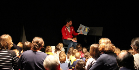 M’Lire s’la raconte, en famille, enfant de 3 à 8 ans, Le Théâtre de Laval